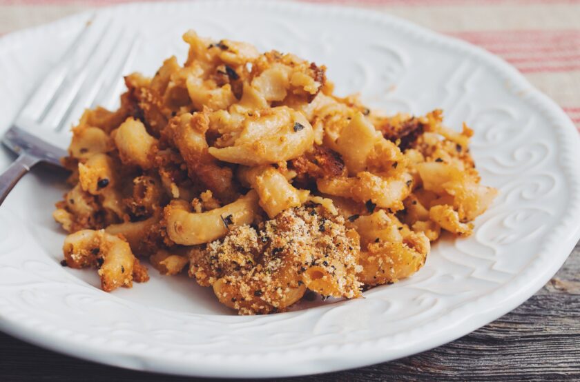 perfect vegan mac & cheese_hot for food