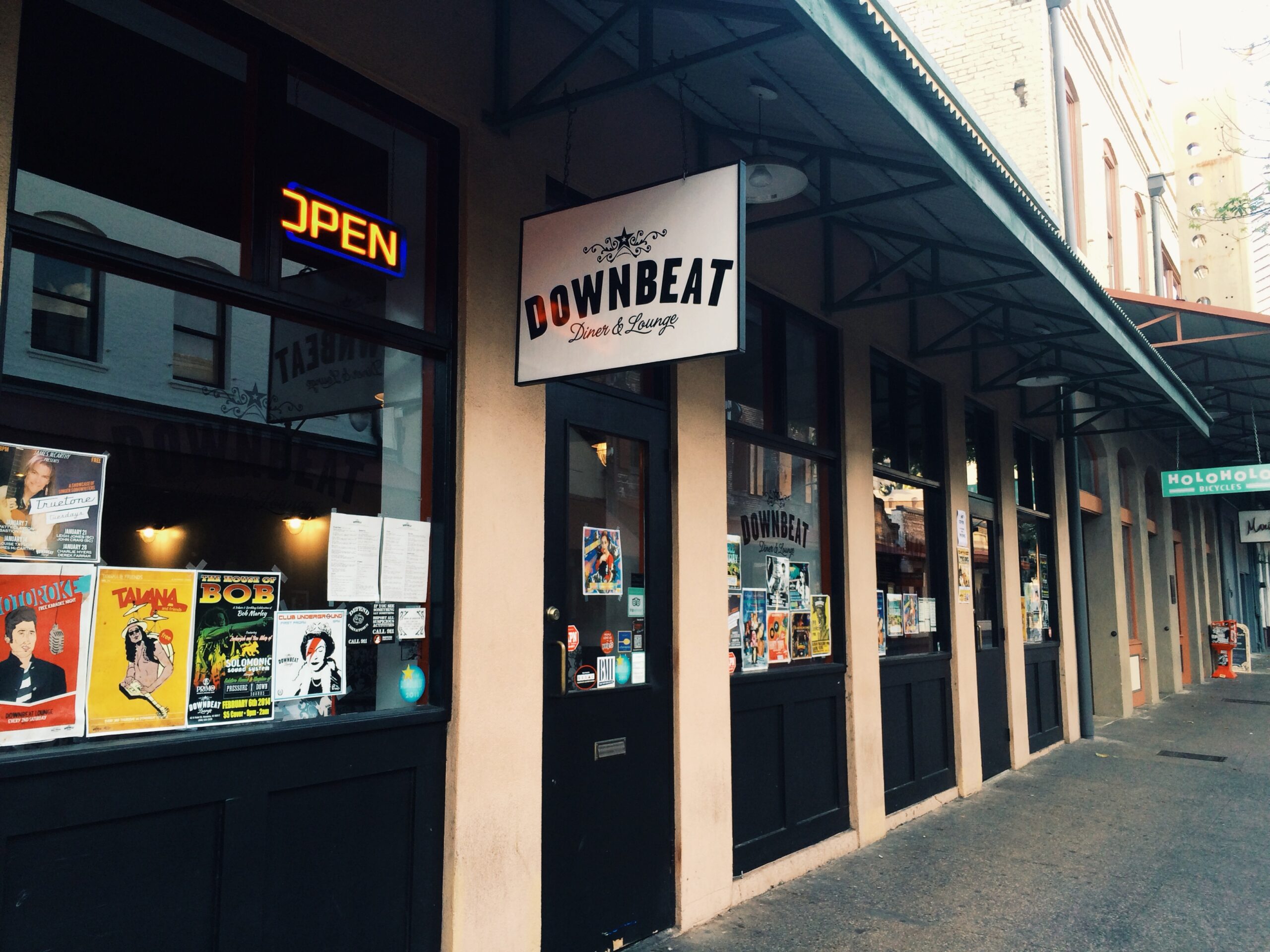 downbeat diner_hot for food