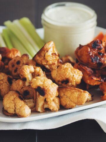 cauliflower buffalo wings_hot for food