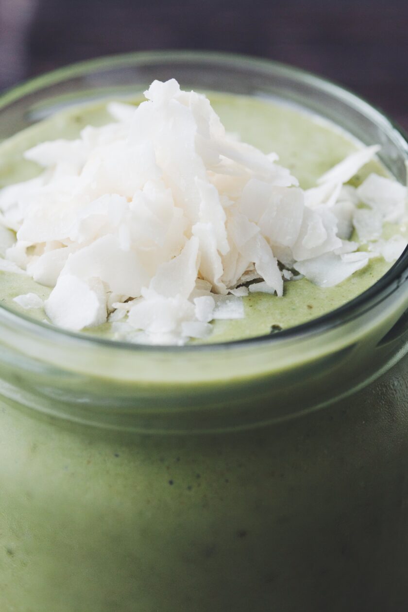 coconut matcha smoothie vegan recipe