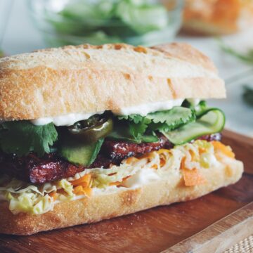 bbq tempeh banh mi_hot for food