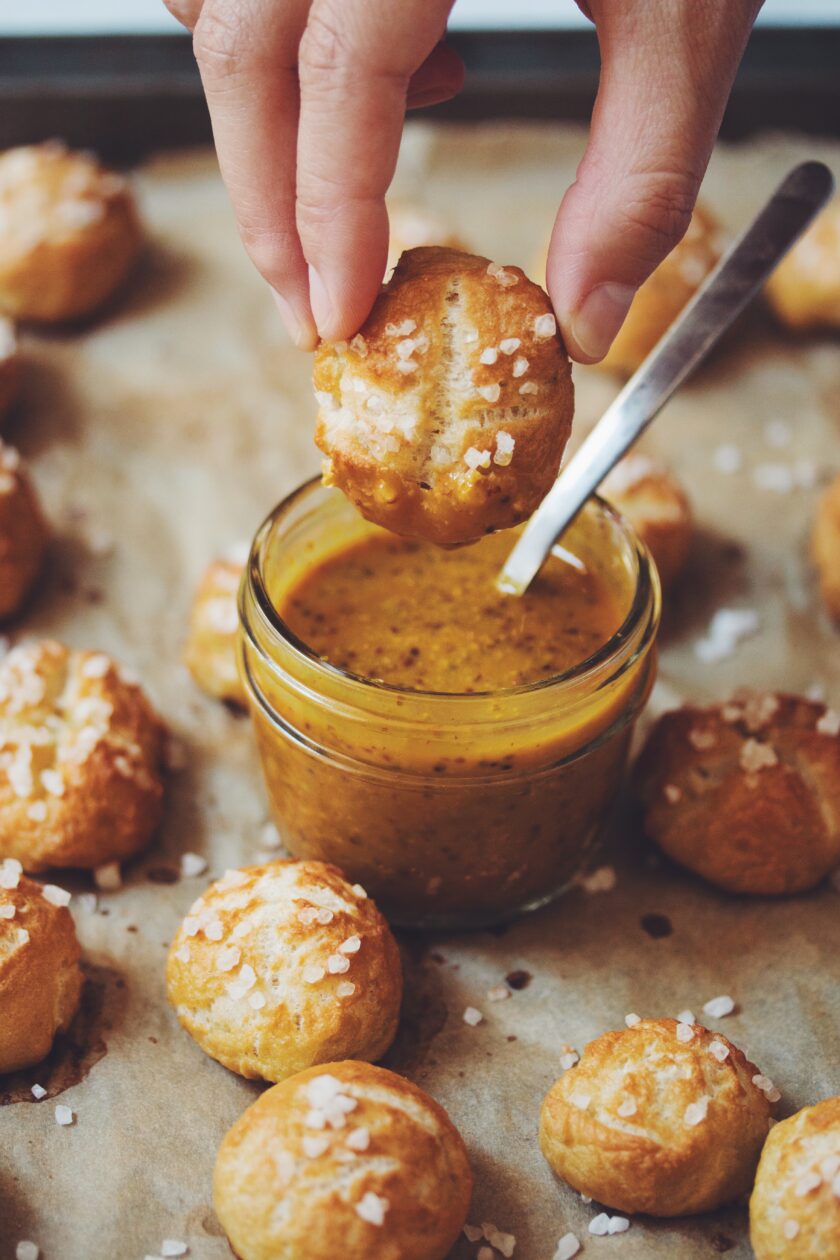 vegan pretzel bites recipe for the holidays