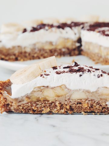 slice of vegan banoffee pie