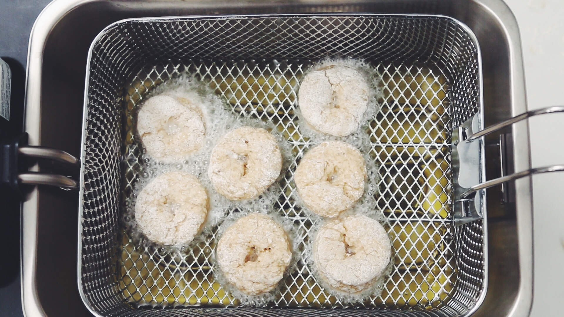 mini vegan powdered doughnuts_hot for food
