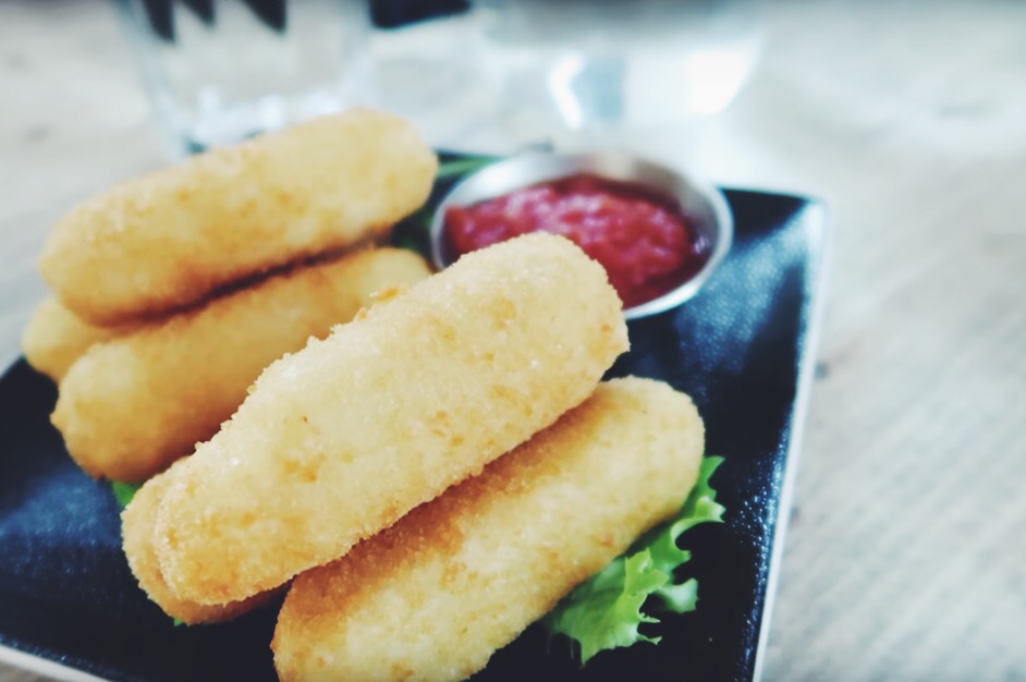 envie1_what i ate in halifax_hot for food