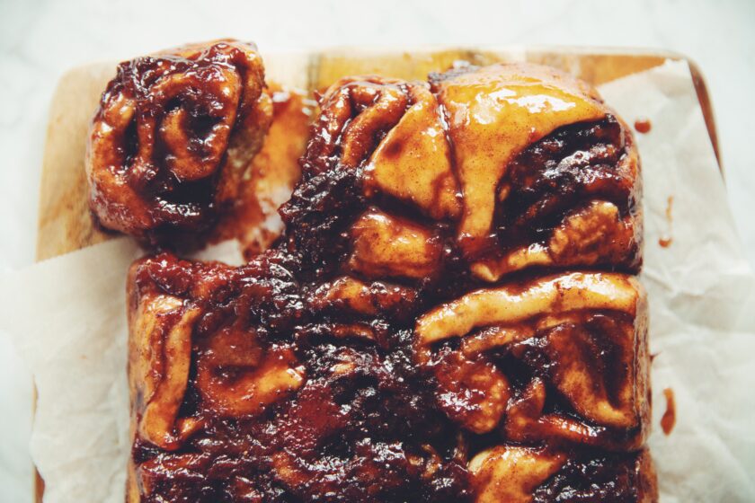 vegan strawberry caramel sticky buns_hot for food