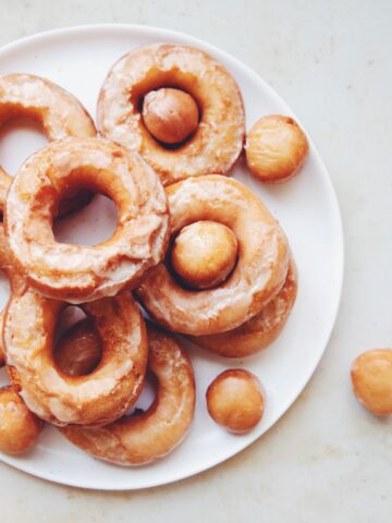 vegan old fashioned doughnuts_hot for food