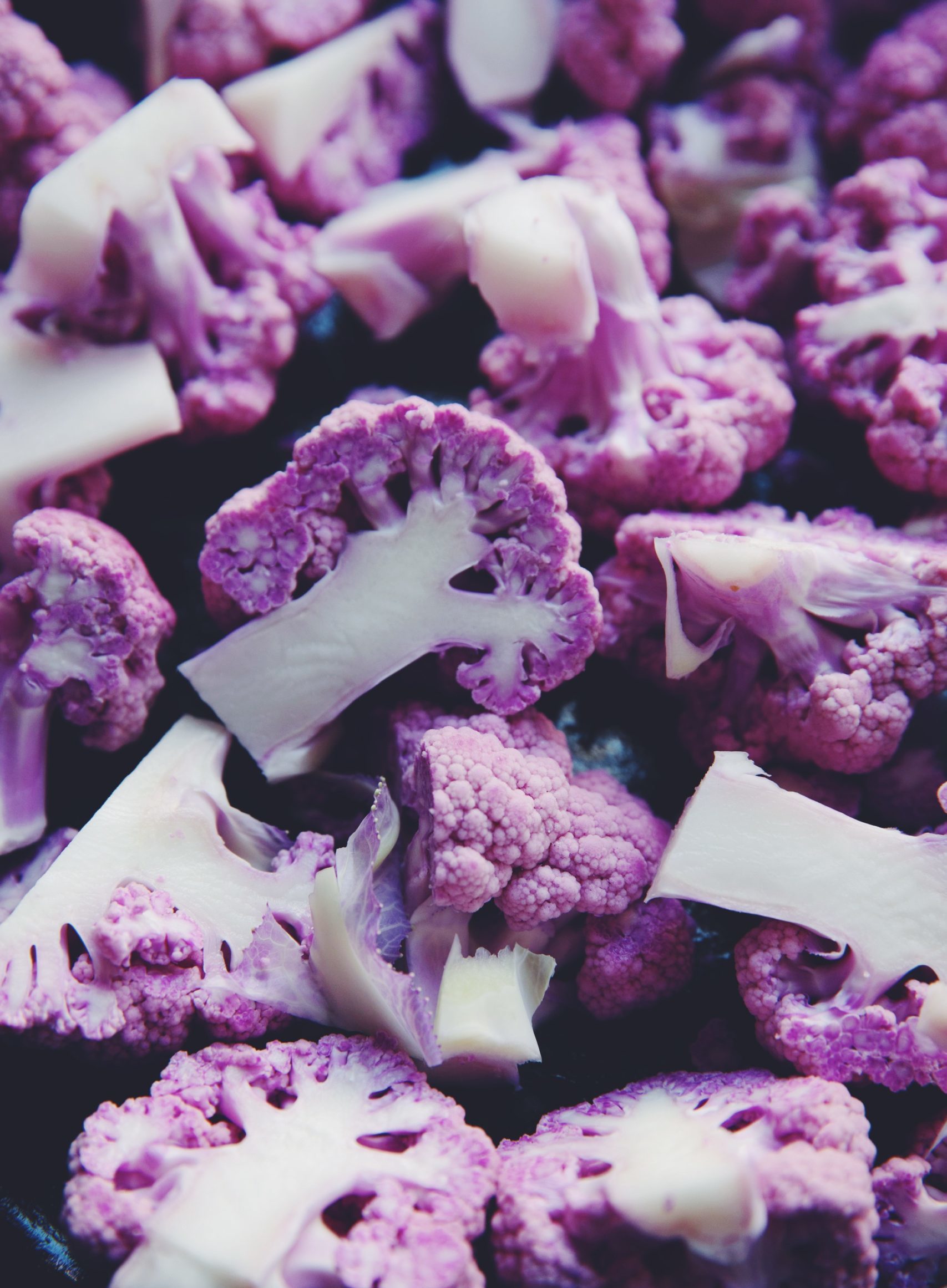 florets of raw purple cauliflower